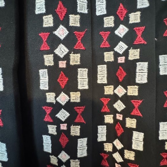 Ann Taylor Geometric Embroidered A-line Pleated Skirt Size 6 - Picture 3 of 8